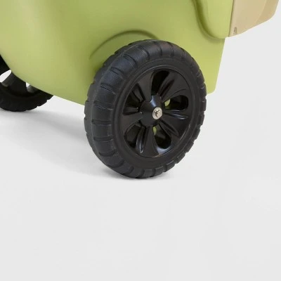 Simplay3 Easy Haul Wheelbarrow Green 2 Simplay3 Easy Haul Wheelbarrow Green - Image 2